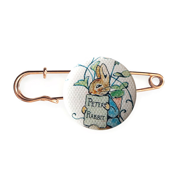 PETER RABBIT – Button and Brooch